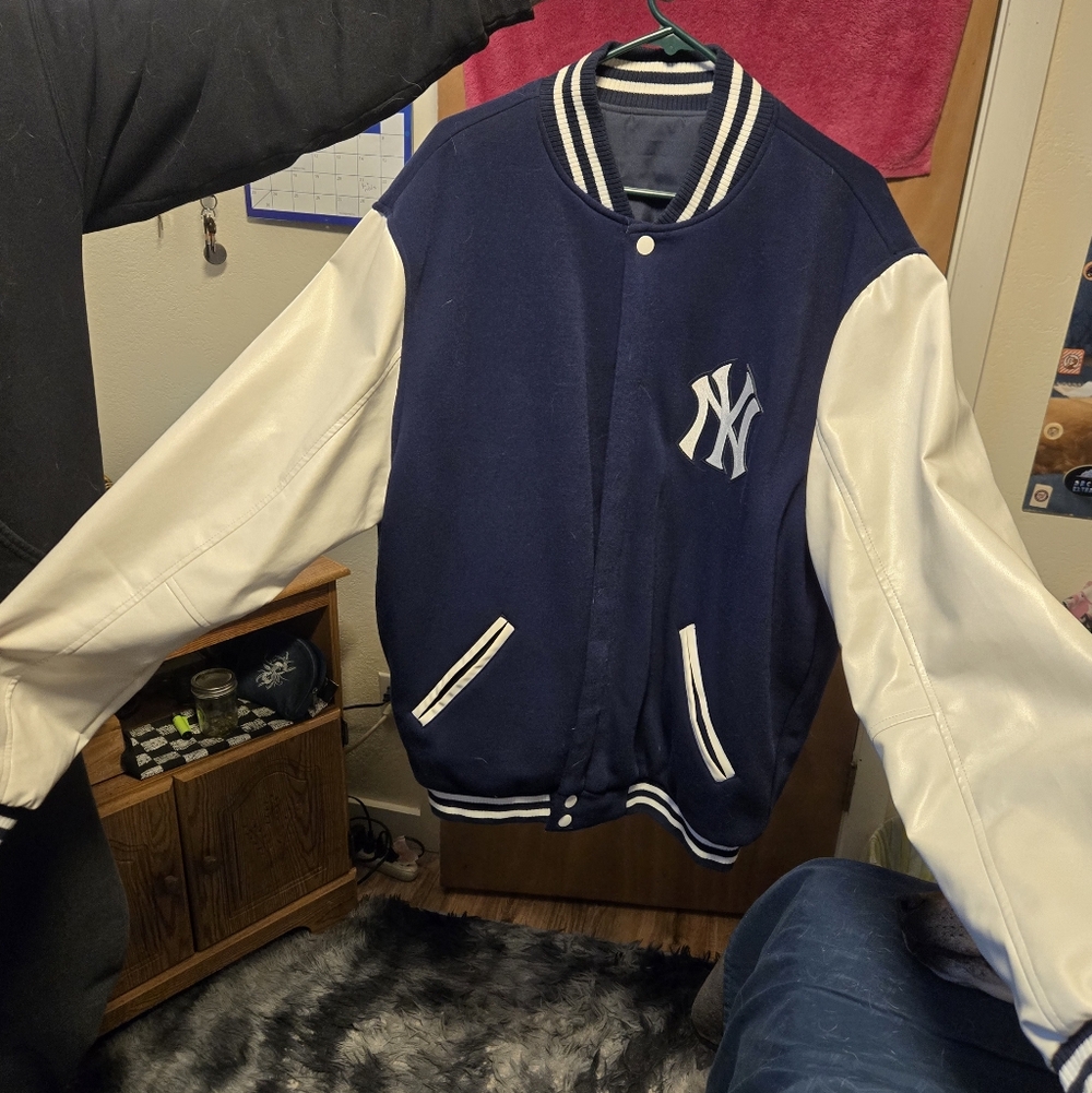 Authentic MLB,New York Yankees Reversable Varsity Jacket